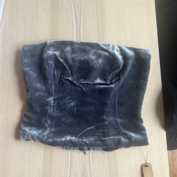 Reformation Tops - NWT reformation georgia strapless tube top velvet size 2